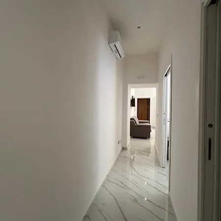 アパート B&d House