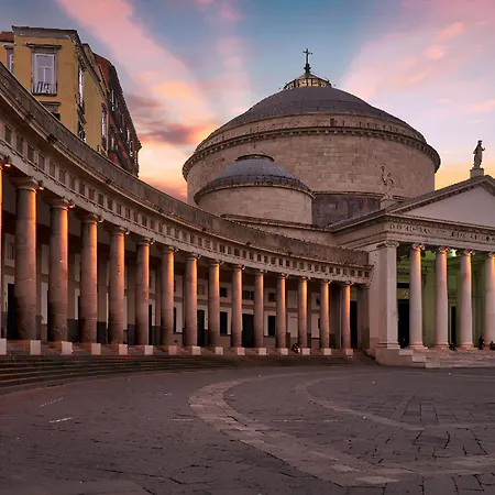 Metro, Railway Station - B&d House *