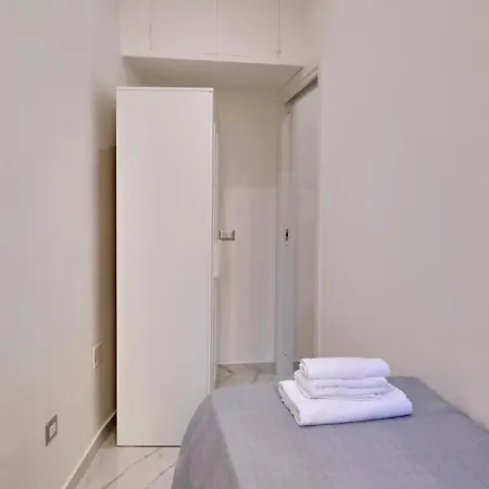 Appartement Metro, Railway Station - B&d House Naples